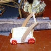carrello giocattolo in legno